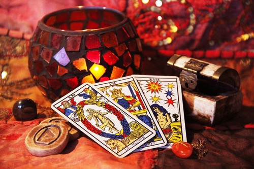 Kartenlegen astrologie - kartenlegen,,