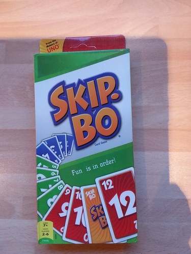 Skip kartenspiel familie - kartenspiel,